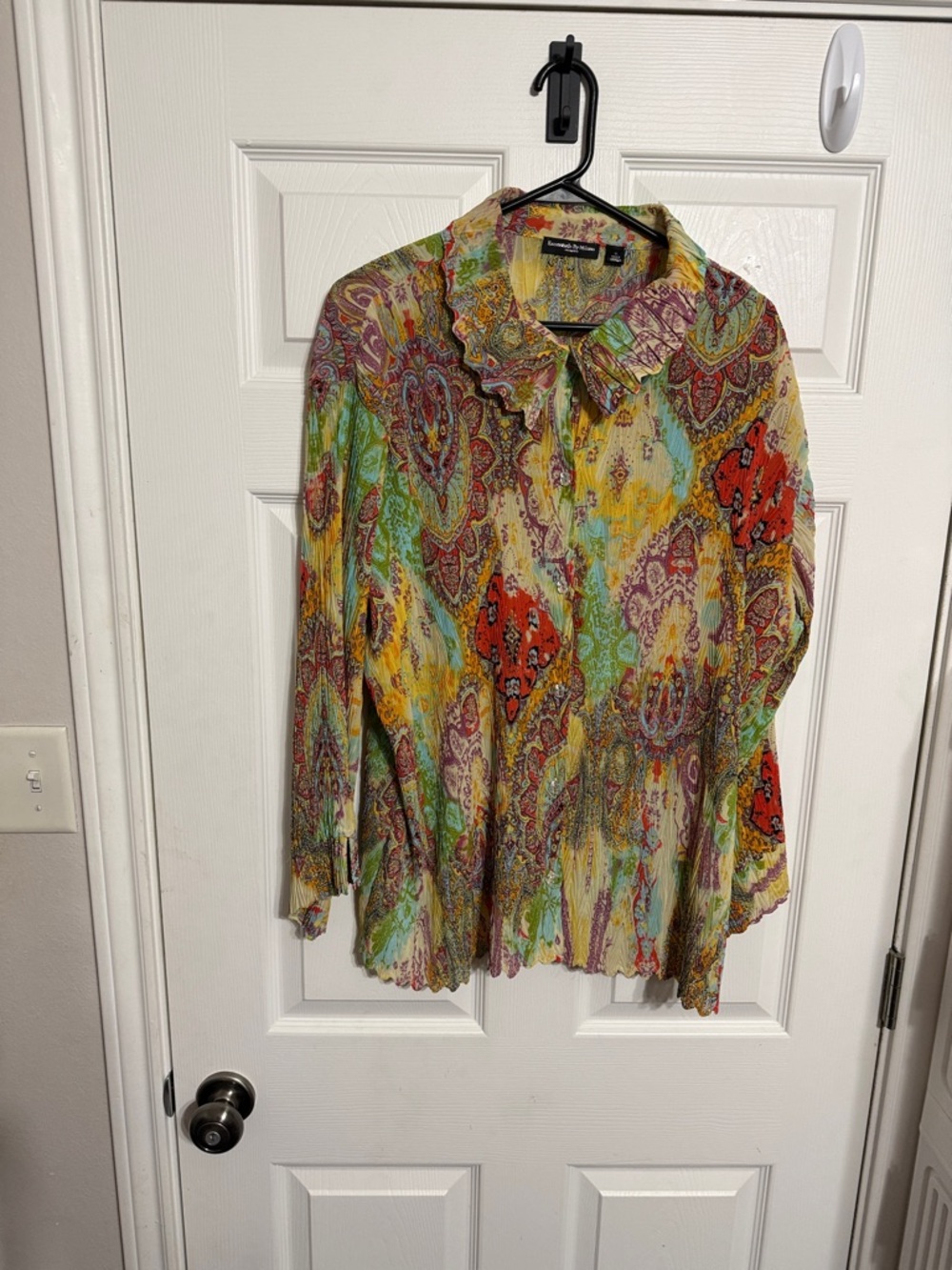 Essentials by Milano Multicolor Paisley Pleated Button-Down Shirt